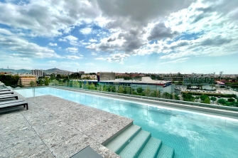 Hôtel avec piscine à Barcelone